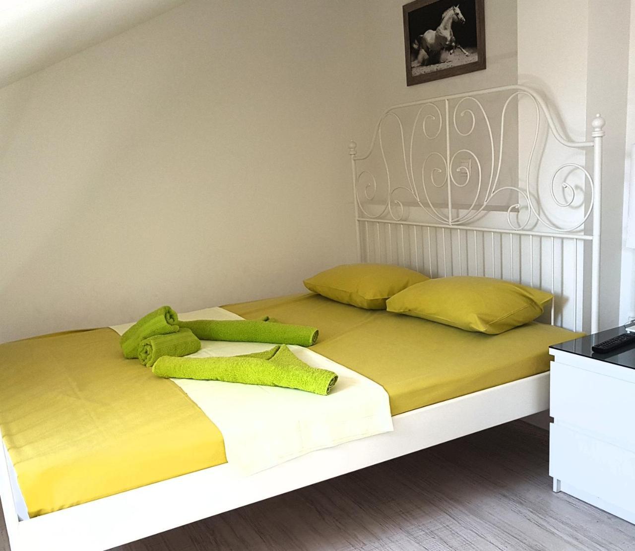 Apartment Anthia House *